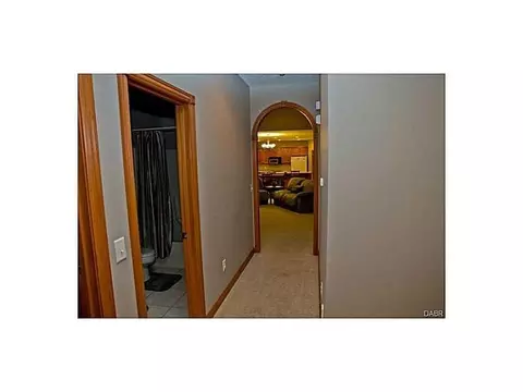 2741 Meadowpoint, Troy, OH 45373 photo 6