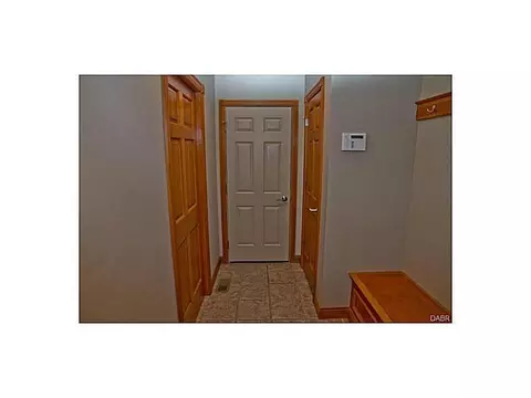 2741 Meadowpoint, Troy, OH 45373 photo 3