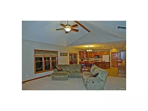 2741 Meadowpoint, Troy, OH 45373 photo 19