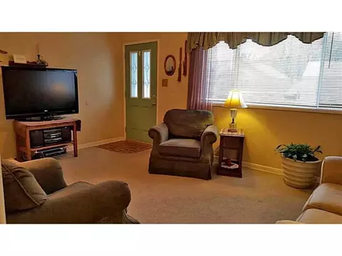 2332 Kenton St, Springfield, OH 45505 photo 2