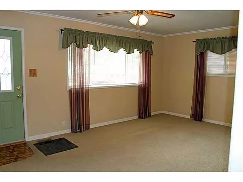 2332 Kenton St, Springfield, OH 45505 photo 3