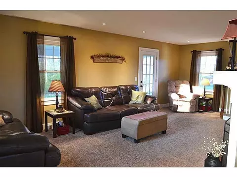 415 W Possum, Springfield, OH 45506 photo 3