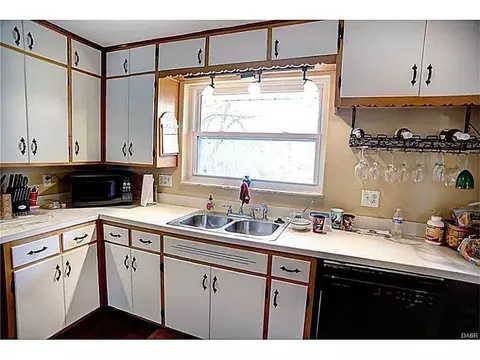841 E David Rd, Dayton, OH 45429 photo 12