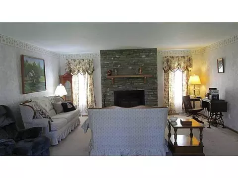 11 Hedgely Rd, Springfield, OH 45506 photo 5