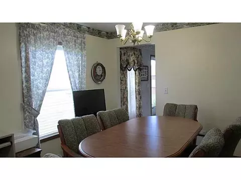 11 Hedgely Rd, Springfield, OH 45506 photo 11