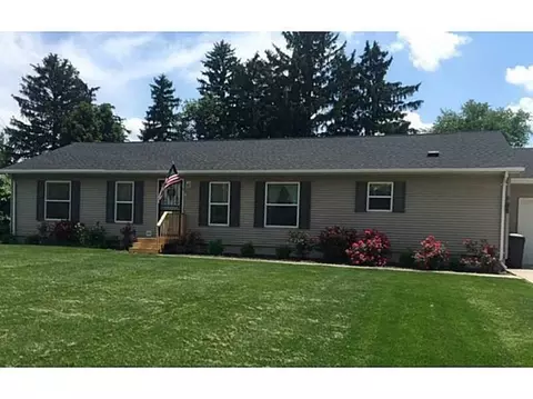 11 Hedgely Rd, Springfield, OH 45506 photo 1