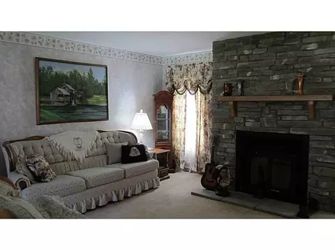 11 Hedgely Rd, Springfield, OH 45506 photo 3
