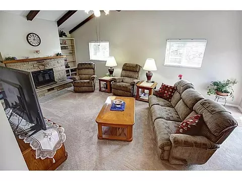 553 Candace Dr, Springfield, OH 45504 photo 13