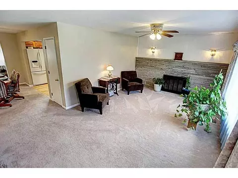 553 Candace Dr, Springfield, OH 45504 photo 5