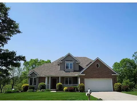 1174 Kingsgate, Springfield, OH 45503 photo 1