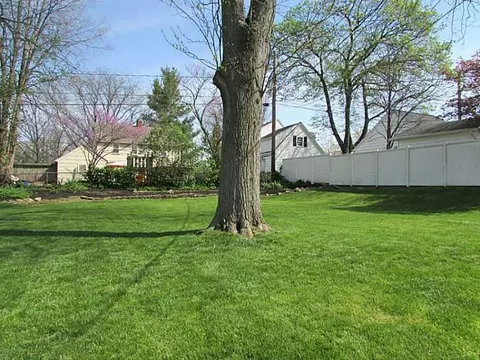 610 S Tanglewood, Springfield, OH 45504 photo 12