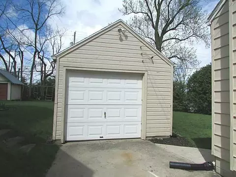 1535 Crestview, Springfield, OH 45504 photo 11