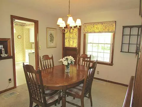 1535 Crestview, Springfield, OH 45504 photo 5