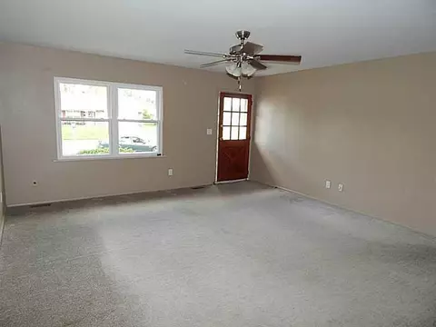 3223 Glouster, Springfield, OH 45503 photo 2