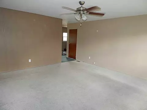 3223 Glouster, Springfield, OH 45503 photo 3