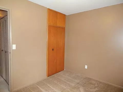 3223 Glouster, Springfield, OH 45503 photo 9