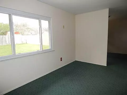 3223 Glouster, Springfield, OH 45503 photo 7