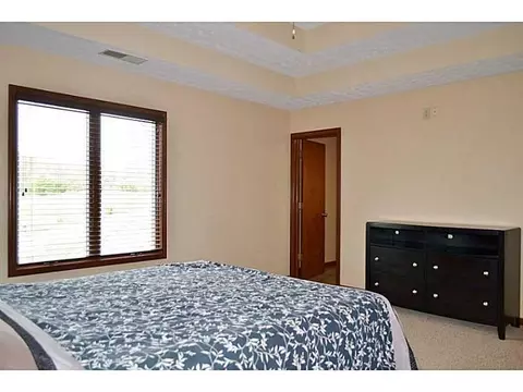 766 Peshek Ln, Springfield, OH 45506 photo 15