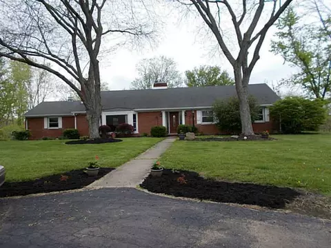 2890 Fox Holw, Springfield, OH 45502 photo 1