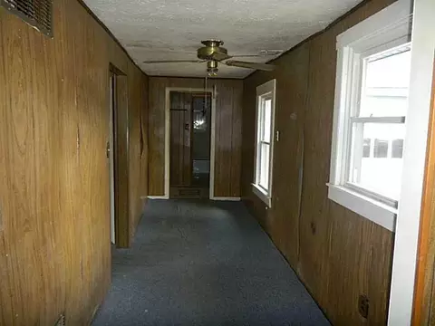 130 Lawnview Ave, Springfield, OH 45505 photo 8