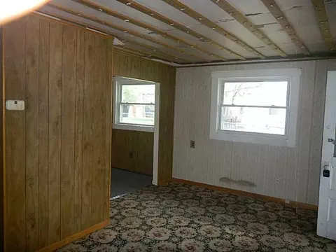 130 Lawnview Ave, Springfield, OH 45505 photo 3