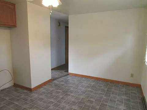 4822 Curtis Dr, Springfield, OH 45503 photo 6