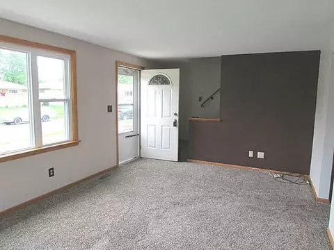 4822 Curtis Dr, Springfield, OH 45503 photo 4