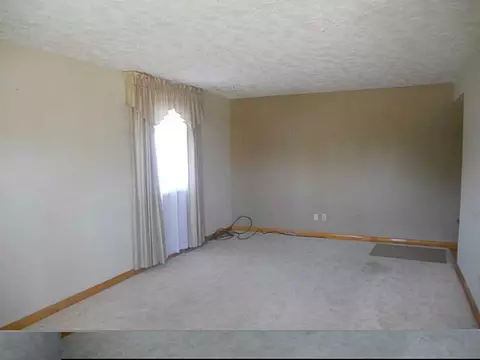 4533 W Ridgewood, Springfield, OH 45503 photo 5