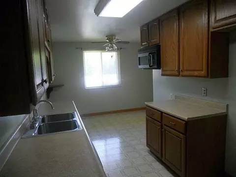 4533 W Ridgewood, Springfield, OH 45503 photo 6