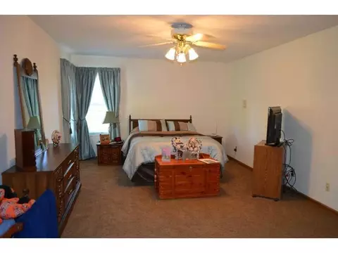 1057 Spring Fls, Springfield, OH 45502 photo 10