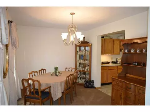 1057 Spring Fls, Springfield, OH 45502 photo 5