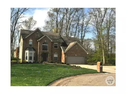 909 Sawmill Ct, Springfield, OH 45503 photo 1