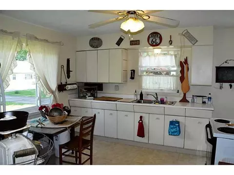 2809 Marshall, Springfield, OH 45503 photo 3