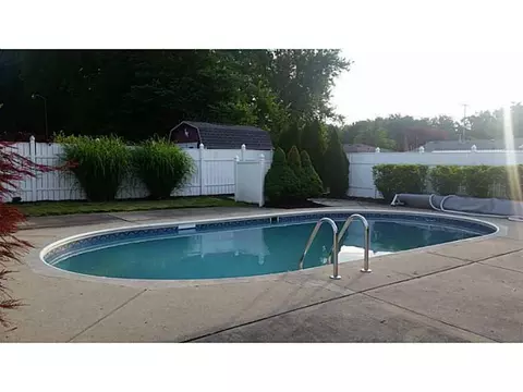 426 Holiday, Springfield, OH 45505 photo 2