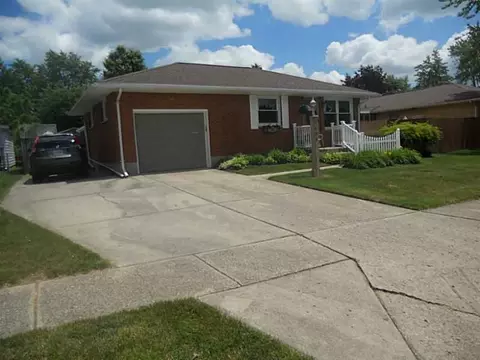 4698 E Ridgewood Rd, Springfield, OH 45503 photo 3