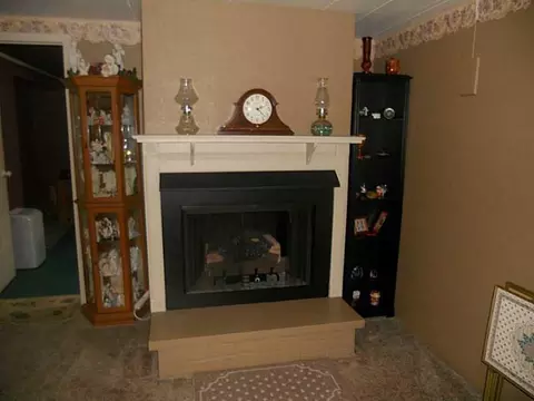 4698 E Ridgewood Rd, Springfield, OH 45503 photo 9