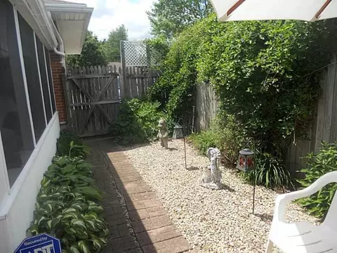 4698 E Ridgewood Rd, Springfield, OH 45503 photo 11
