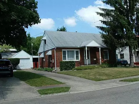 217 E Roseland Dr, Springfield, OH 45503 photo 1