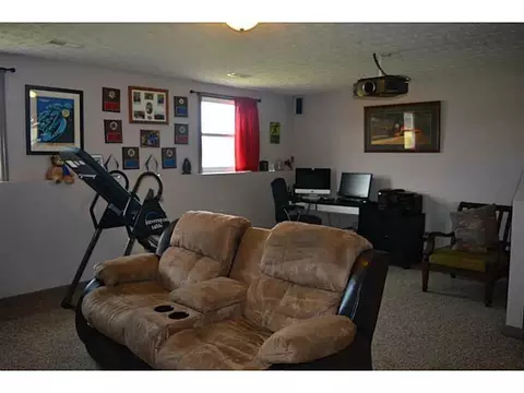 6550 N Hampton Rd, Springfield, OH 45502 photo 12