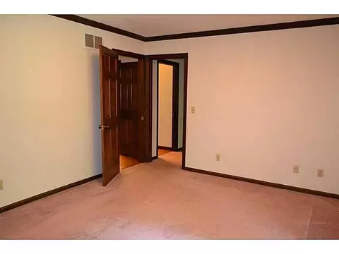 527 Aberfelda Dr, Springfield, OH 45504 photo 12