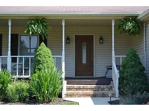 3730 Crescent Hill Rd, Springfield, OH 45502 photo 2
