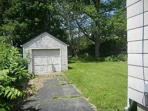 1731 Crestview Dr, Springfield, OH 45504 photo 3
