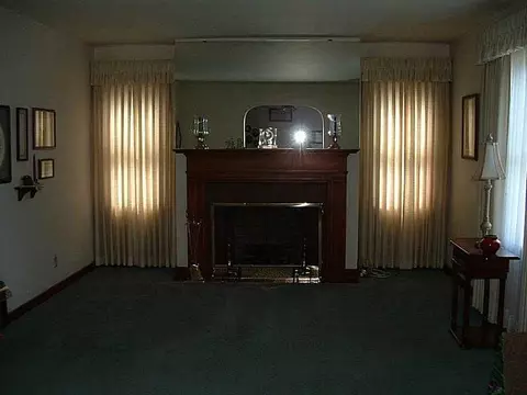 810 W First St, Springfield, OH 45504 photo 2