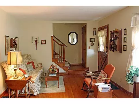 1707 Crestview, Springfield, OH 45504 photo 3