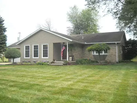 2695 Old Springfield, Springfield, OH 45502 photo 2