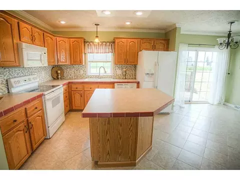 2450 Folk Ream, Springfield, OH 45502 photo 9