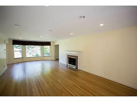 445 N Broadmoor, Springfield, OH 45504 photo 5