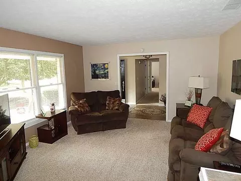 3101 Campbell Dr, Springfield, OH 45503 photo 4