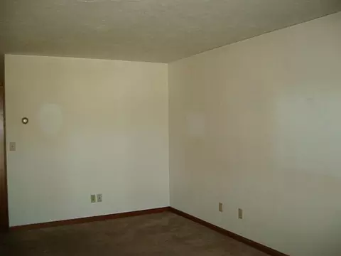 1604 Meadowview Dr, Celina, OH 45822 photo 2