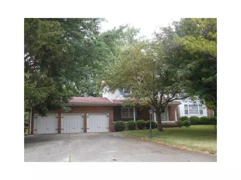 220 Thomaston Trl, Springfield, OH 45503 photo 1